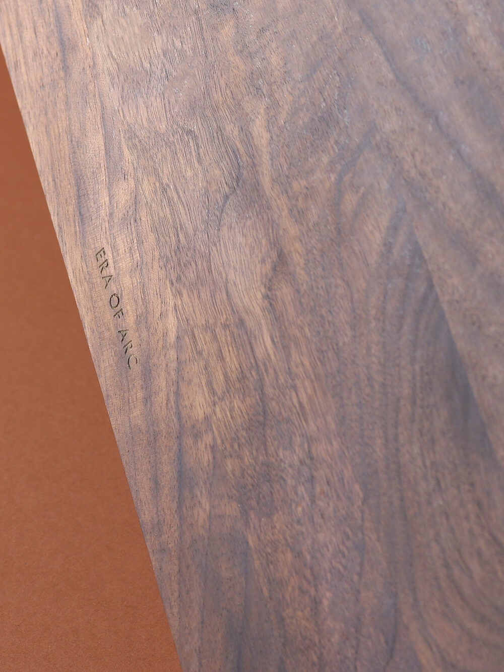 Schneidebrett aus massivem Walnussholz