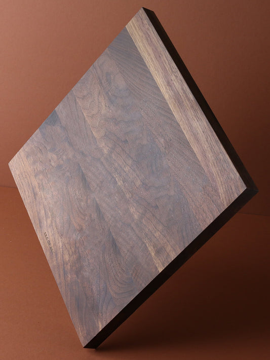 Schneidebrett aus massivem Walnussholz